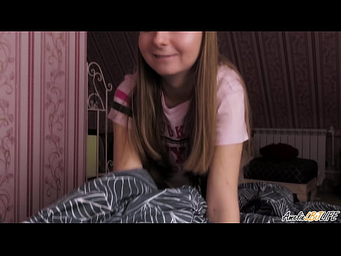 ❤️ Blondie saugt ihre BFF's tief und bekommt Sperma in den Mund Porno bei uns