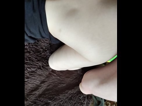 ❤️ Russisches Mädchen stöhnt zu Hause anal Teil 2 Porno bei uns